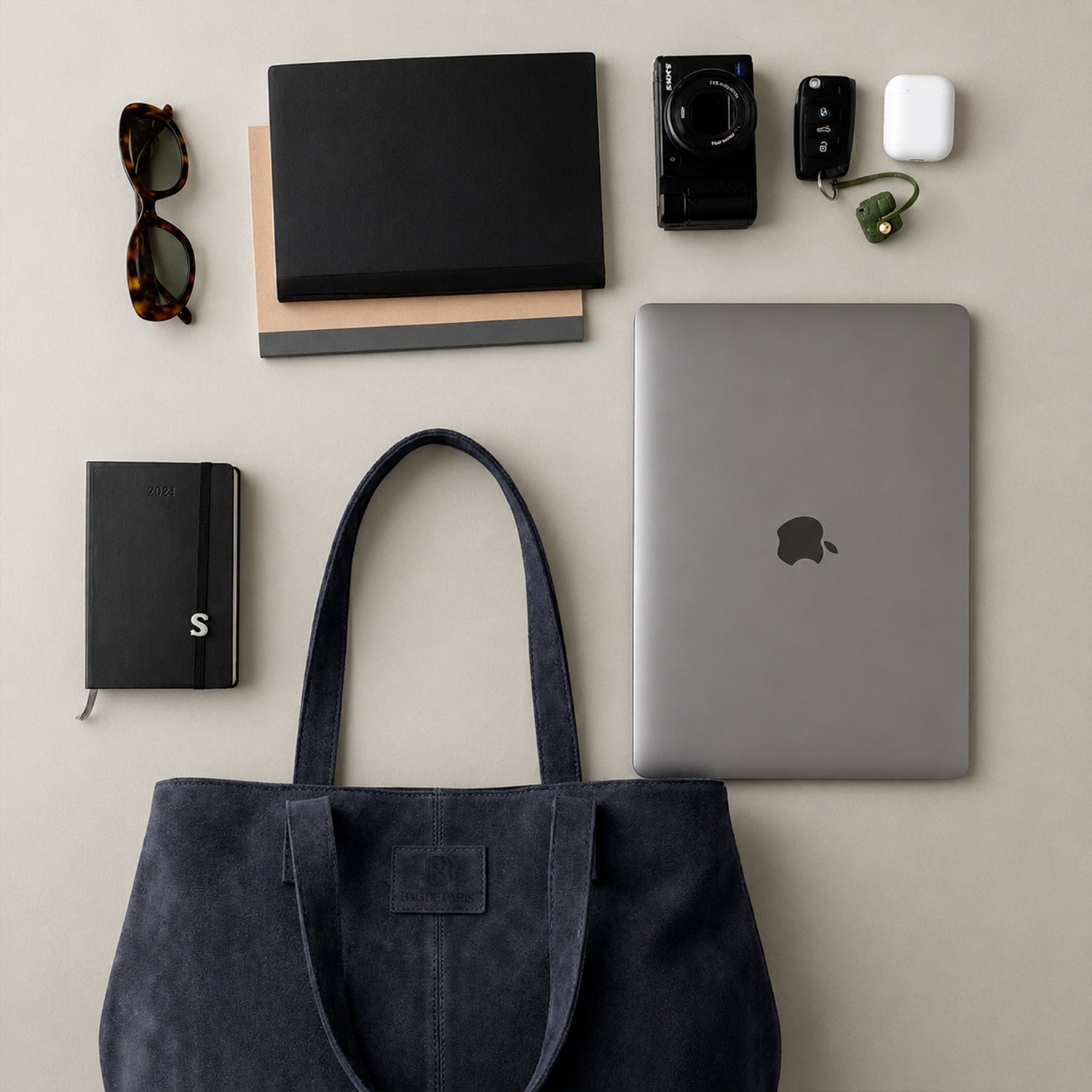 Nayla Grande Suede Tote - 031B